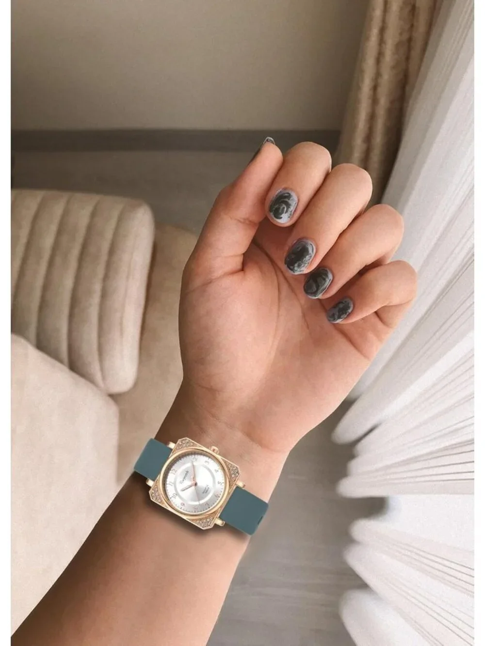 Women's Green Analog Quartz Silicone Band Crystal Square Waterproof Wrist Watch